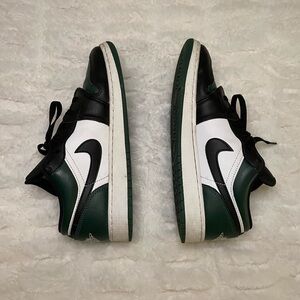 Jordan 1 Low Greentoe